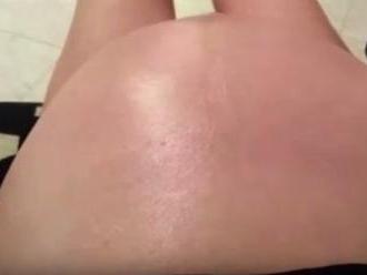 VIDEO, ktoré vás môže vystrašiť: Nafúknuté brucho ženy sa podivne hýbe