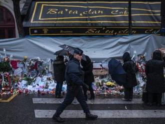 Francúzsko po útokoch: O siroty obetí teroru sa chce postarať