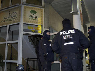 Nemecká polícia prepustila troch podozrivých z terorizmu