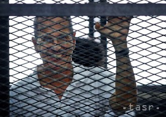 Egypt prepustil uväzneného austrálskeho novinára televízie al-Džazíra