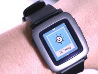 Chytré hodinky Pebble budou mít i chytré řemínky s dalšími senzory