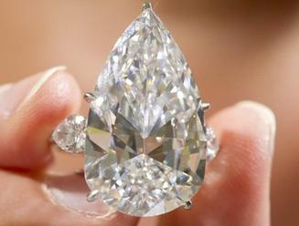Studie: Diamanty by mohly být do pěti let nedostatkovým zboží