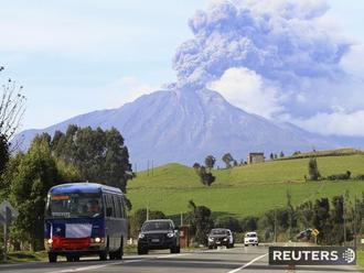 Sopka Calbuco v Čile opäť vybuchla a chrlila popol
