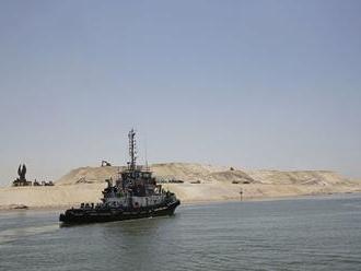 Keby to takto šlo u nás: Suezský prieplav rozšírili za necelý rok