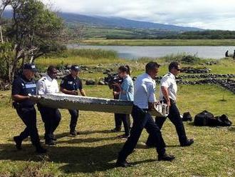 Moře vyvrhlo kus letadla: Je to zmizelý MH370?