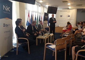 Slovensko má v diskusii o budúcnosti eurozóny váhu