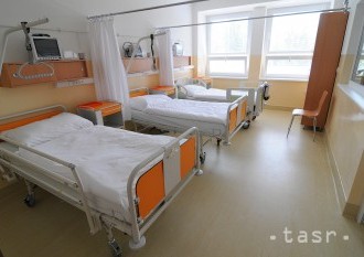 Počet postelí v nemocniciach klesá