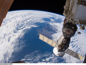 Japonská nákladná loď dopravila na ISS whisky, na vedecké účely