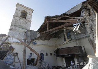 Zemetrasenia v strednom Taliansku poškodili historické kostoly