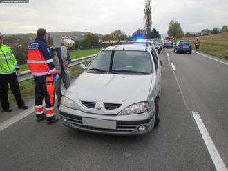 Dopravu na komunikaci nedaleko obce Želechovice nad Dřevnicí na Zlínsku zkomplikovala havárie dvou v