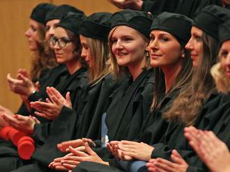 Čeští absolventi jsou jedni z nejchytřejších na světě, ukázal žebříček