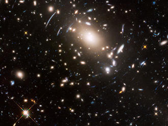 Vo vesmíre je desaťkrát viac galaxií, tvrdia britskí astronómovia