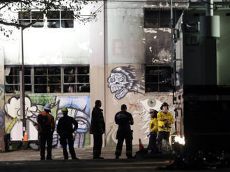 Počet obětí požáru v Oaklandu stoupl na 36, stále není konečný