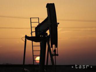 Ceny ropy mierne klesli