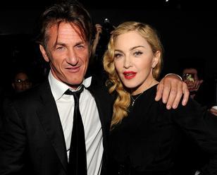 Madonna miluje Penna a chtěla by si ho vzít, ale on to vidí jinak
