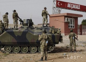 Turecká armáda ostreľovala pozície kurdských bojovníkov v Sýrii