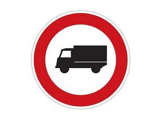 Další nesmysl ministerstva dopravy: zákaz vjezdu náklaďáků platí i pro kombíky