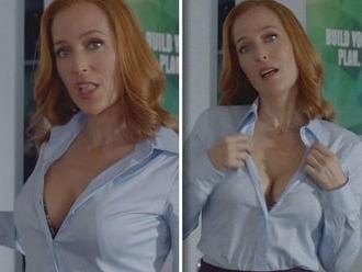 Agentka Scullyová zhodila kostým aj košeľu: To je ale šelmička!