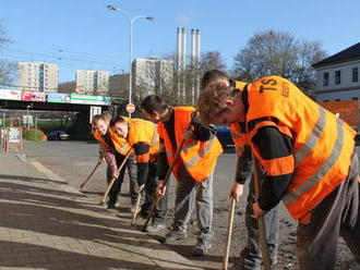 Jarní úklid v Radotíně finišuje: Tento týden se uklidí poslední ulice