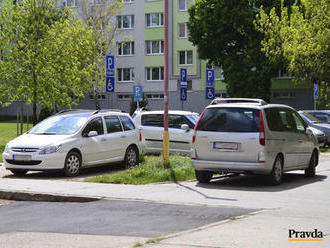 Mestá počítajú parkovacie miesta, potom zasiahnu