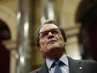 Soudce chce potrestat bývalého katalánského premiéra za uspořádání referenda