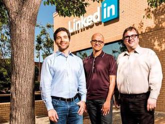 Prečo Microsoft vysolí miliardy za LinkedIn? A navyše si na to požičia