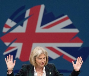 Guardian: EÚ zvažuje pre Britániu sedemročnú migračnú brzdu