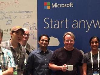Socialbakers ve ztrátě, Torvalds kamarádí s Microsoftem, Hello World na YouTube  