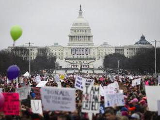 Za práva žen a proti Trumpovi demonstroval v USA přes milion lidí