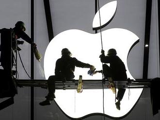 The Wall Street Journal: Apple sues Qualcomm for $1 billion