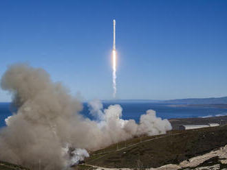 Spoločnosť SpaceX úspešne vypustila do kozmu nosnú raketu Falcon-9