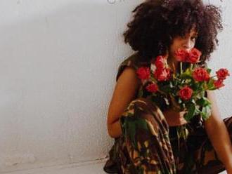 VIDEO: Debutantka Mina Rose vám singlem 