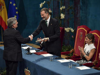 Šéfové unijních institucí podpořili Madrid, král vyzval k jednotě