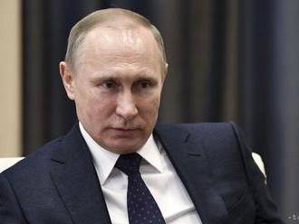 V. Putin odvolal v poradí už desiateho gubernátora