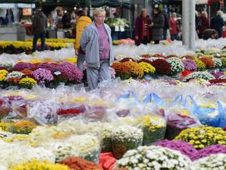 V stredu 1. novembra budú obchody zatvorené, povolený je predaj kvetov