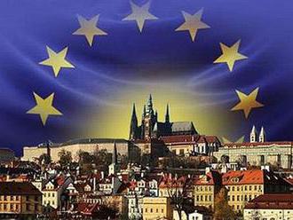 Češi se bojí terorismu, k EU mají spíše lhostejný vztah, tvrdí studie