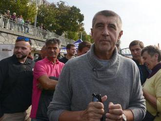 Czech election: Billionaire Andrej Babis poised to win