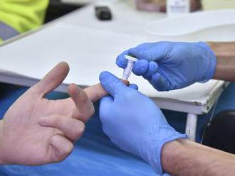 Nakazených vírusom HIV pribudlo, lekári vyzvali k opatrnosti