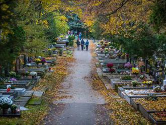 Pre silný vietor dočasne zatvorili bratislavské cintoríny