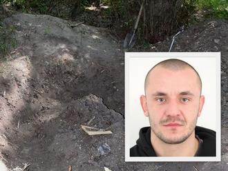 Odhalenie o obvinenom z vraždy Valka! Pravá ruka bossa takáčovcov, policajné FOTO hrobu komplica