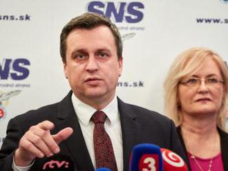 Zákaz zahaľovania tváre na verejnosti platí už v niektorých štátoch, SNS ho chce aj na Slovensku