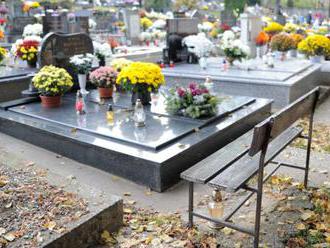 Všetky cintoríny v Trnave sú po víchrici opäť otvorené pre verejnosť