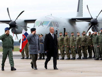 Foto: Minister Gajdoš odovzdal lietadlo Spartan, techniku nebudú využívať len na vojenské účely