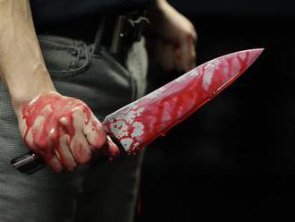 Poľskom otriasol útok, muž s nožom zabíjal a zranil ľudí v nákupnom centre