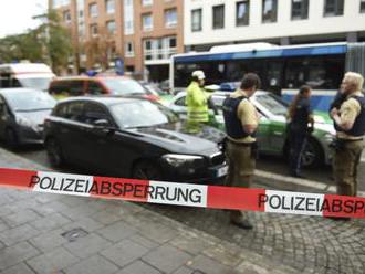 Muž s nožom vyčíňal v centre Mníchova, pobodal štyroch ľudí