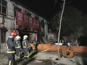 Požár na předměstí Pekingu si vyžádal nejméně 19 mrtvých