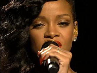 6 nejzajímavějších tetování. Víte, jakou kérku skrývá Rihanna pod prsy?