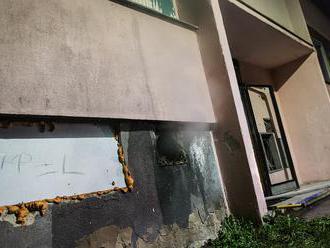 Na sídlišti ve Šluknově hořelo ve vybydleném domě, nikdo nebyl zraněn