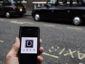 Řidiči Uberu mají mít zaměstnanecká práva, rozhodl britský soud. To může mít dopad i na další oblast