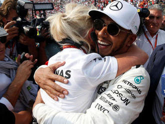 Prekoná Hamilton 7 titulov Schumachera? Je to smiešne, reaguje legenda F1